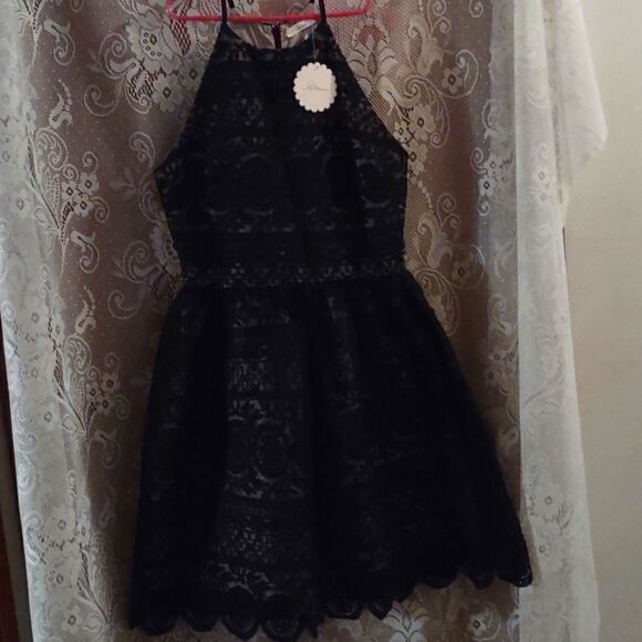 New Soprano Women's Size S Black Floral Geometric Lace Zip Spaghetti Strap Dress - Picture 1 of 10